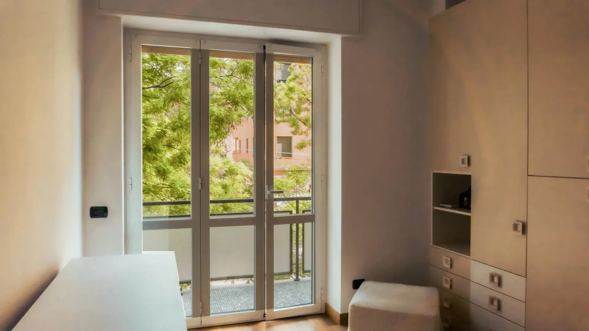 Apartment Prestigioso Appartamento In Zona Tortona - Solari Milan